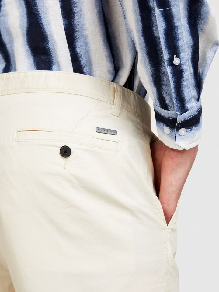 Slim fit bermudas - men's slim fit trousers - Creamy White | Sisley image number 5